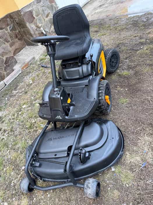 Tractoras tuns iarba Husqvarna/Mcculloch M 105-97F