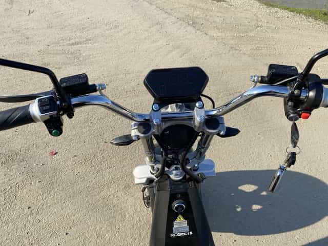 Scuter electric ca nou