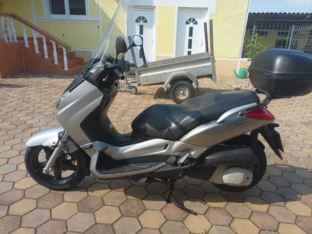 Scuter Yamaha XMax 250