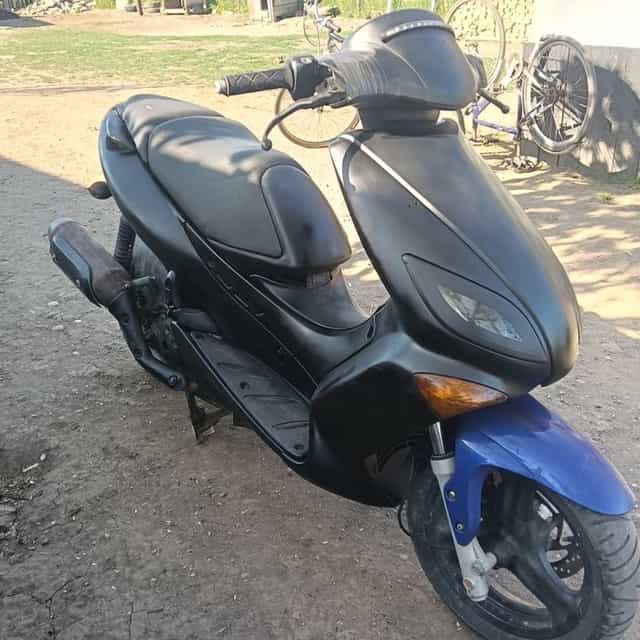 Se vinde Yamaha maxetr