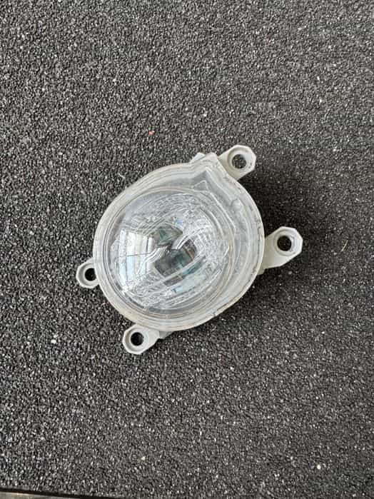 Grilă proiector și proiector Toyota hilux 2022 2024