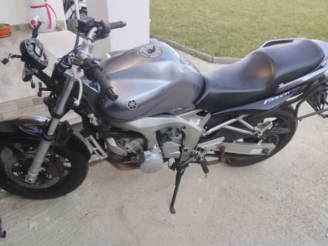 Dezmembrez Yamaha Fz6 fazer model 2004-2006