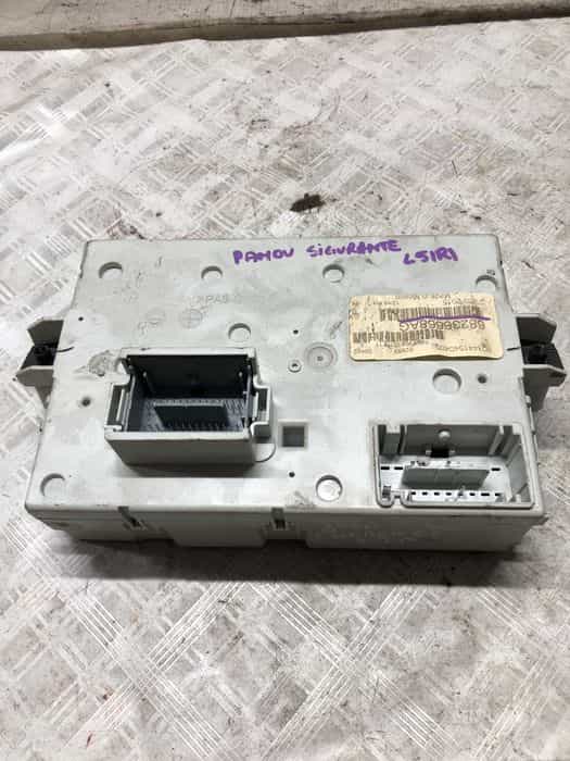 Panou sigurante Jeep Cherokee - Motorina 2016