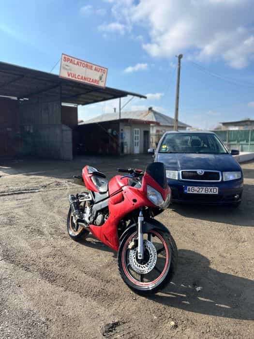 Vand sau schimb Honda CBR 125