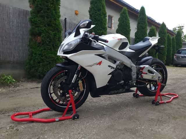 Vand Aprilia RSV4 R1000 180cp 2010