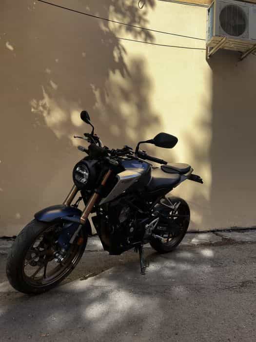 Honda cb125r 2021 ABS (nu kawasaki , ktm , yamaha )