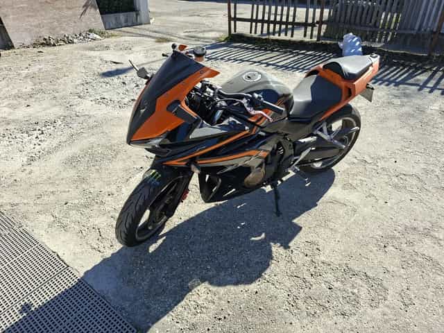 Vând Honda CBR  limitata A 2
