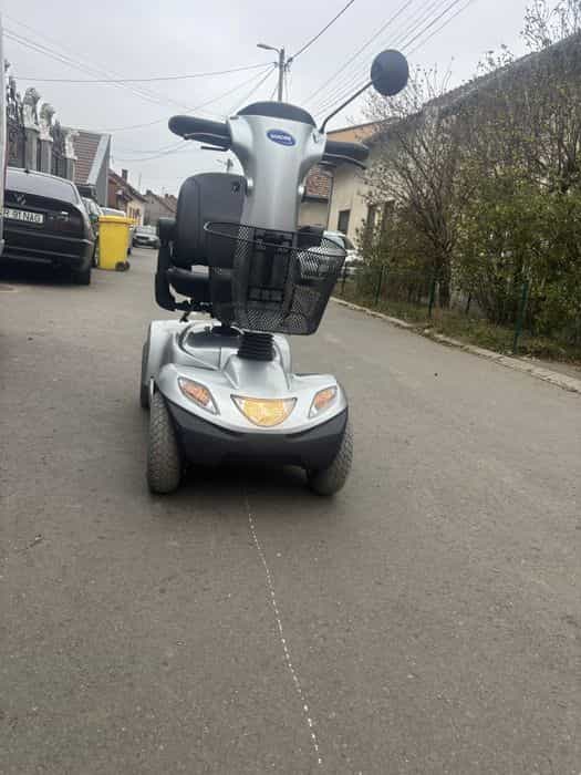 Vand scuter electric