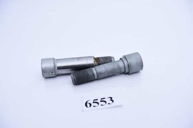 Ducati Streetfighter Panigale V4 Șurub ax stânga și dreapta spate