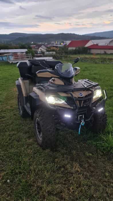 CF MOTO CFORCE 1000 Overland