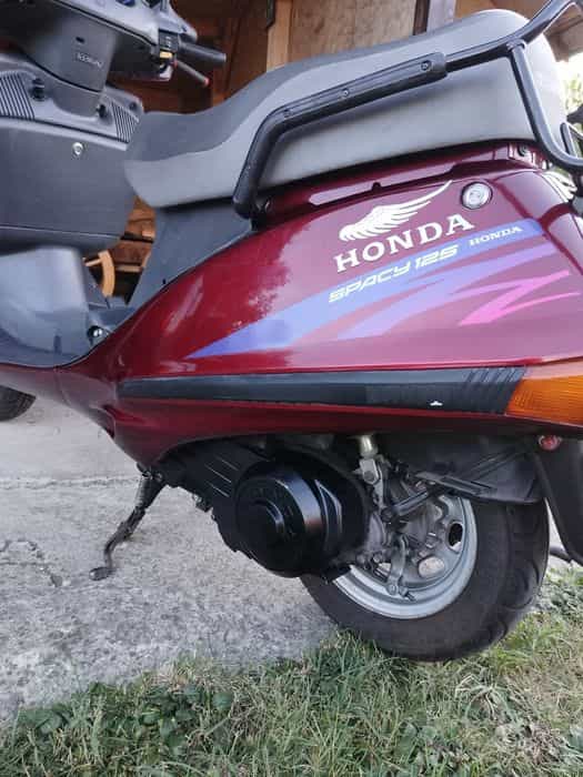 Vand un Exemplar de Honda Retroo de  125cc.