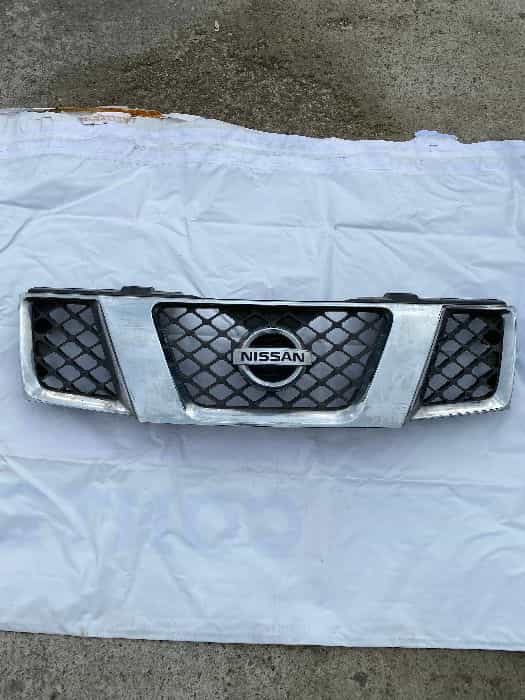 Grila Nissan Navara
