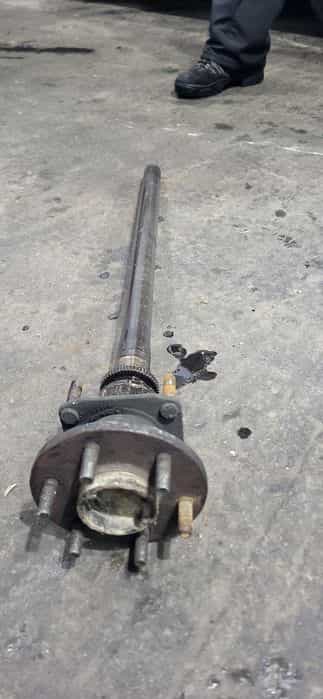 Planetara stanga spate Nissan Navara D 40 sau pathfinder