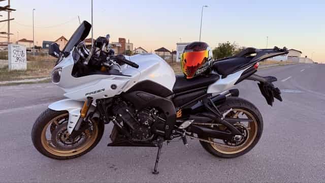vand yamaha fazer 8
