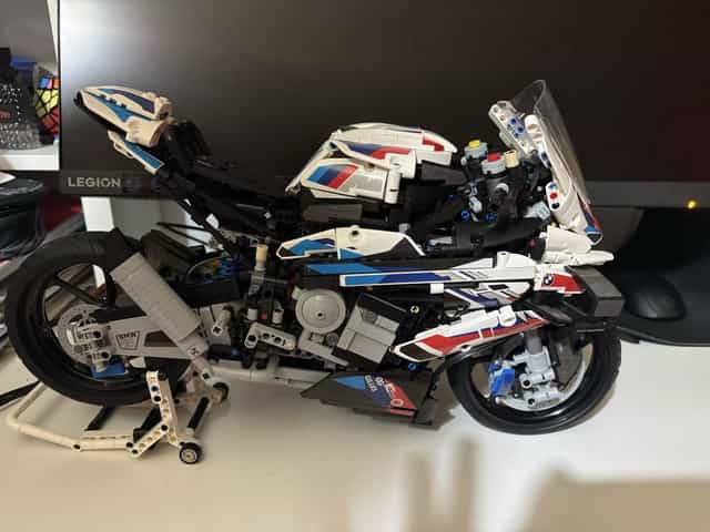 Vand bmw s1000rr lego tehnic identic facut