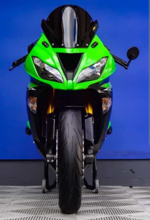 Far Kawasaki zx6r 636