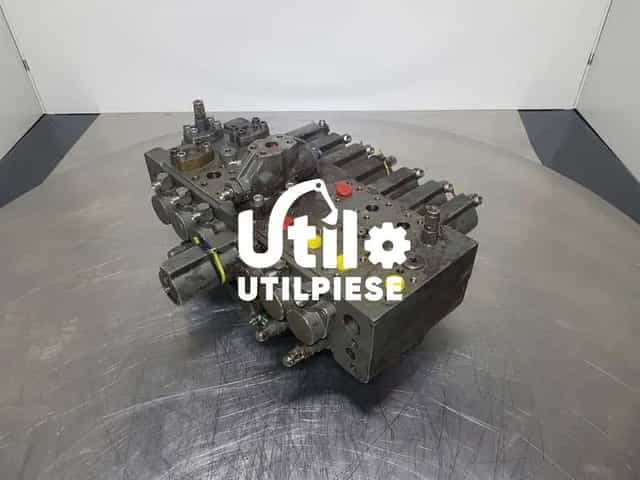 distribuitor hidraulic kubota kx71-3 kx61-3 kx91-3 u35 u45 u55