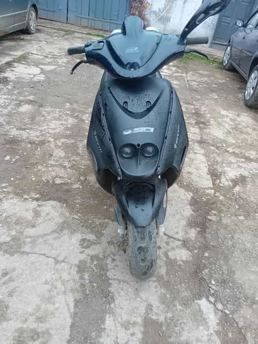 Vând malaguti f15 motor 49cc