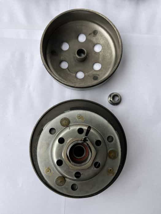 Ambreaj scuter piaggio zip