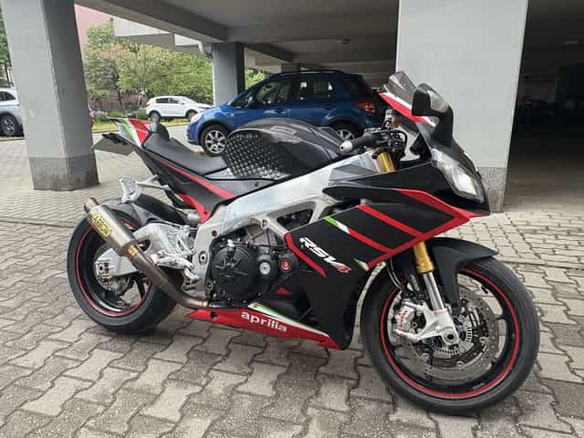 Aprilia RSV4 2014