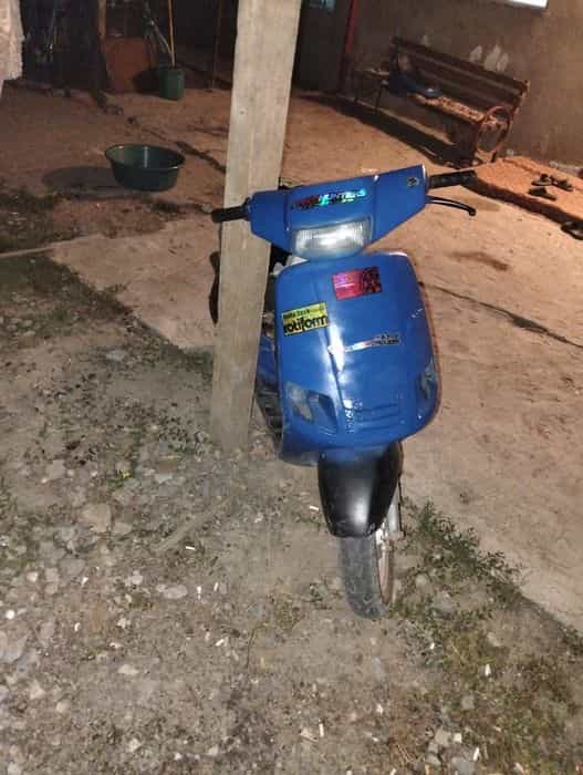 Vând Piaggio zip 49c