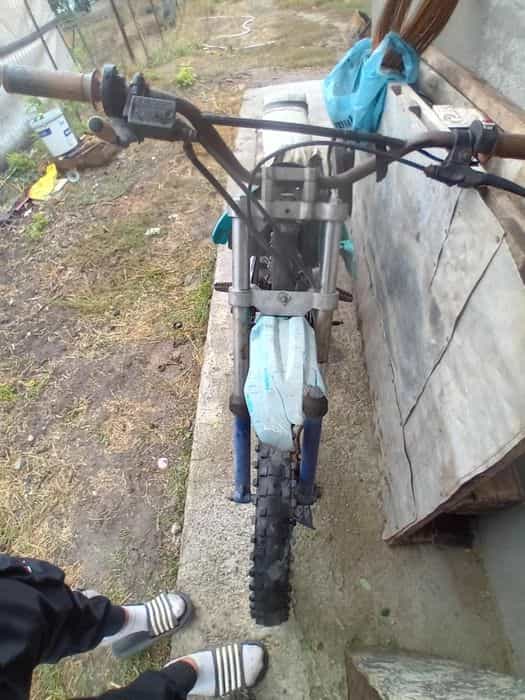 Vând sau schimb cross 125cm