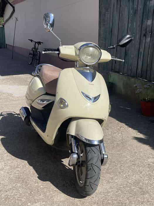 Scuter 125cc Cu acte!