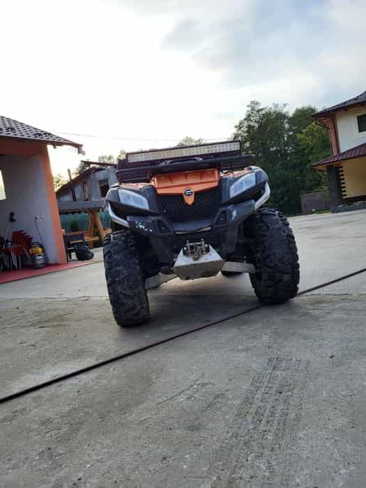 Vând atv cfmoto 820le