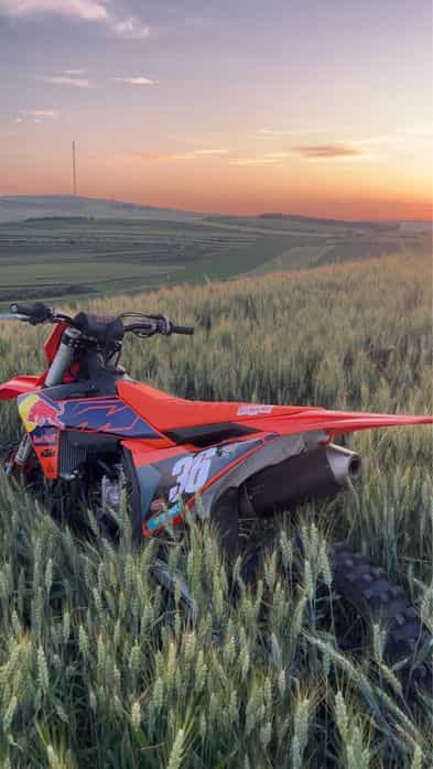 Ktm sx250 sxf 2023 schimb cu enduro sau masina
