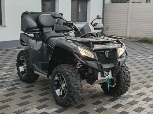 Proprietar! ATV CForce 820 Le Stare perfecta! 1.700 Km