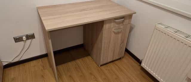 Vand birou si scaun de birou ergonomic