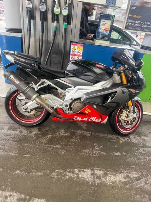 Aprilia RSV1000R – 2008 – 26.000 km