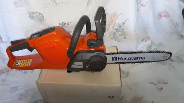 Drujba Husqvarna acumulator 330i