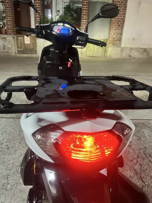 Scutere Peugeot 125 import