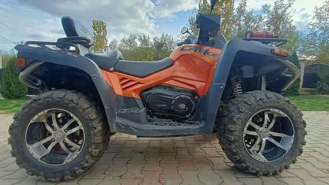 Vand Cfmoto 820Le