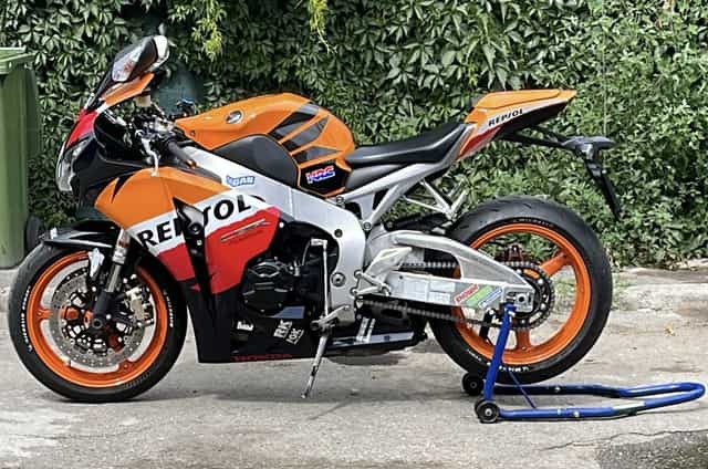Honda CBR 1000RR SC59 Repsol NU Ducati,Yamaha,Suzuki,Kawasaki,Aprilia