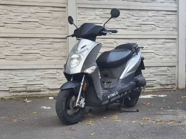 Scutere Scooter delivery GLOVO BOLT WOLT