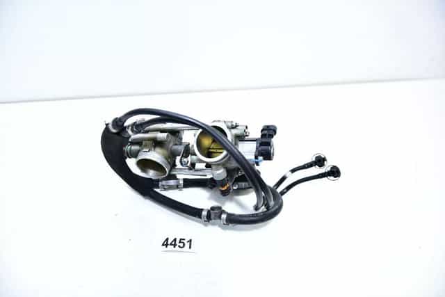 Rampa de injectie DUCATI MONSTER 696 28220843A
