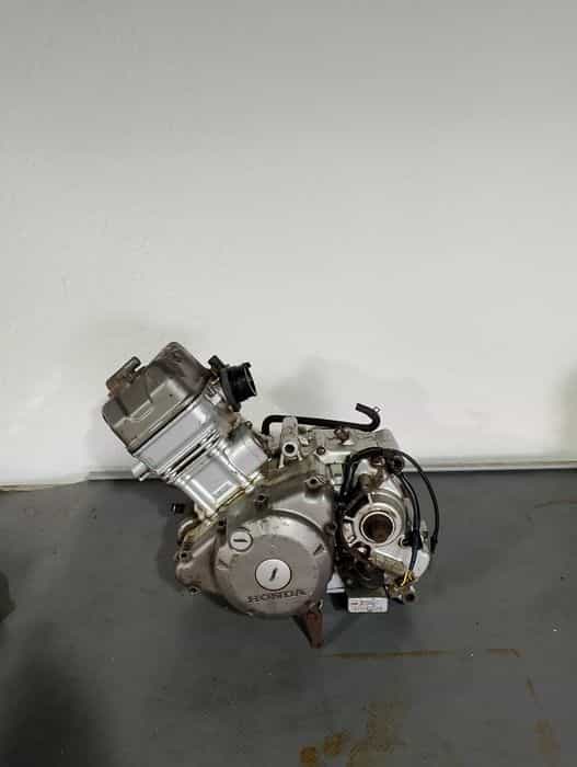 Motor honda cbr 125