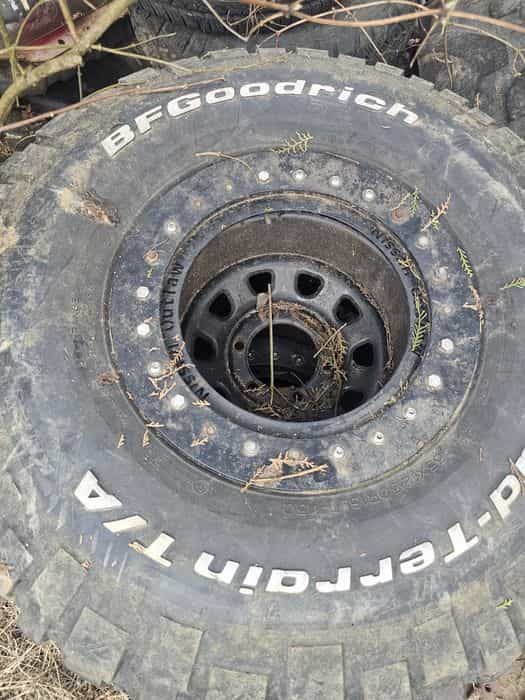 Vand roti nissan patrol 35.12.5r15 jante beadlook bfgoodrich