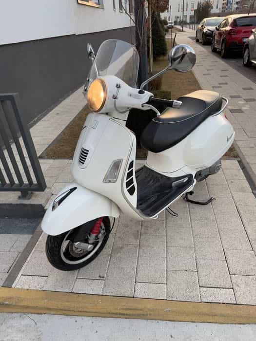 Piaggio Vespa GTS 300 | Stare Impecabilă |