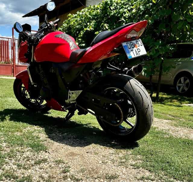 Vand kawasaki z750,An 2004, mai multe detalii la tel