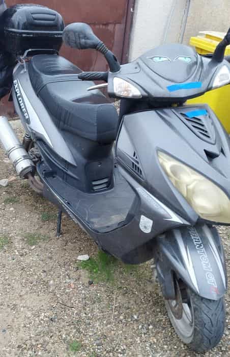 Scuter 125 cm inmatriculat cu Nr negru