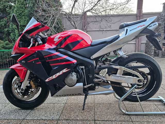 Honda cbr600rr pc37