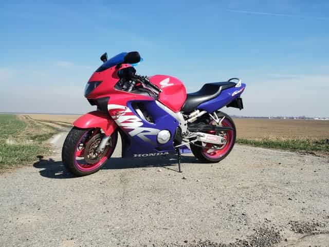 Honda CBR 600 F4