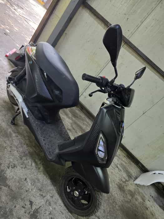 Scuter electric Piaggio 1 2023