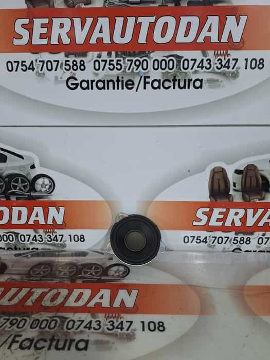 boxa land rover discovery 4 (2009->) 2.0 motorina 2016