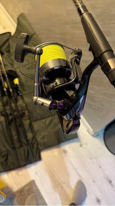 Vand scule pescuit DAIWA 5500 Emcast
