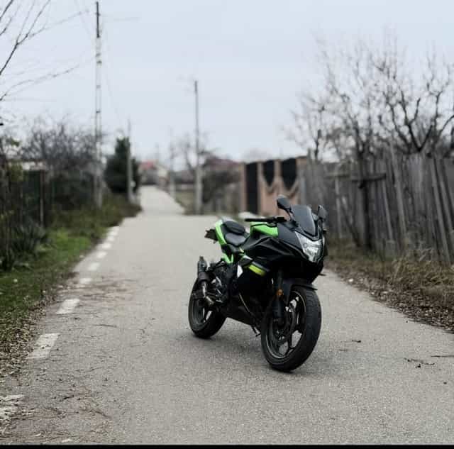 Vând Kawasaki Ninja 125 2020 ABS