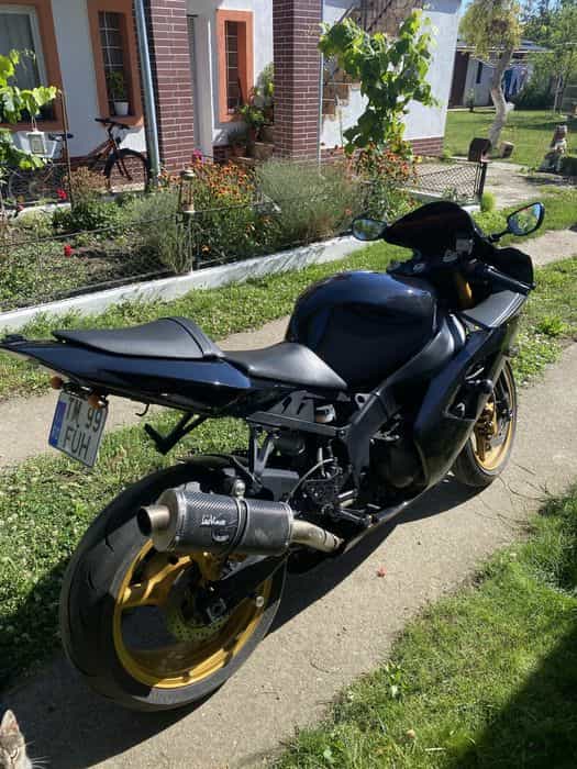 Kawasaki ninja zx6r